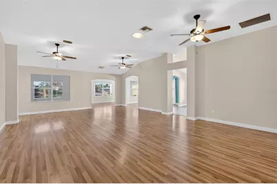 906 Camino Del Rey Drive, The Villages, FL 32159 - Photo 15