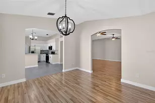 906 Camino Del Rey Dr, The Villages, FL 32159 - Photo 21