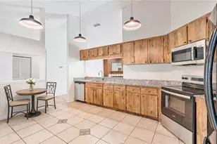 36035 E Spring Lake Blvd, Fruitland Park, FL 34731 - Photo 5