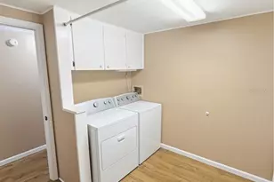 13 Seminole Path, Wildwood, FL 34785 - Photo 17