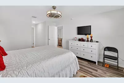 4656 Crossroads Lane, Wildwood, FL 34785 - Photo 23