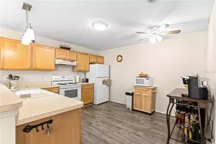 16938 SE 94th Sunnybrook Cir, The Villages, FL 32162 - Photo 15