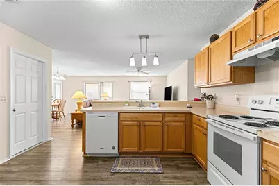 16938 SE 94th Sunnybrook Circle, The Villages, FL 32162 - Photo 17