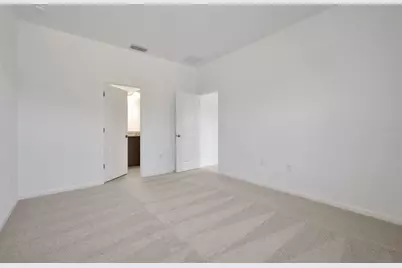 2932 Supermarine Road, Tavares, FL 32778 - Photo 11