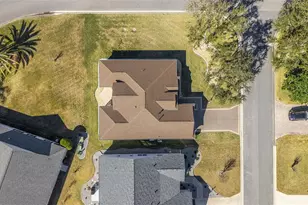 2000 Ardmore Way, The Villages, FL 32162 - Photo 3