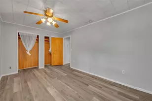 9043 SE 180th Ave, Ocklawaha, FL 32179 - Photo 19