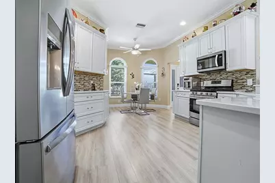 17384 SE 72nd Deer Run Avenue, The Villages, FL 32162 - Photo 9