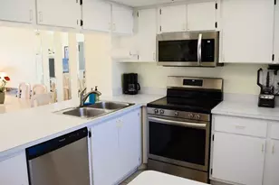 12274 SW Egret Cir, Lake Suzy, FL 34269 - Photo 5