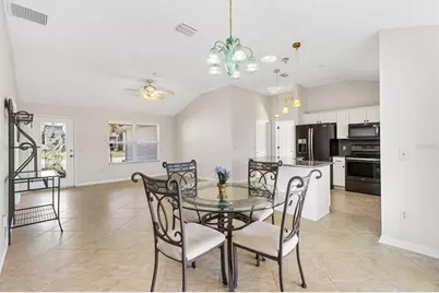 17109 SE 93rd Yondel Circle, The Villages, FL 32162 - Photo 11