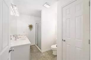 17640 SE 81st Timberwood Terrace, The Villages, FL 32162 - Photo 15