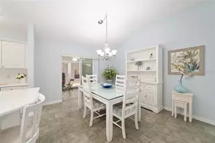 17640 SE 81st Timberwood Terrace, The Villages, FL 32162 - Photo 11