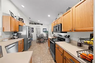 895 Vanderbilt Dr, Eustis, FL 32726 - Photo 13