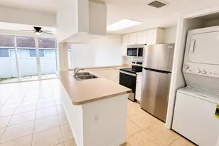 225 Mango Dr, Davenport, FL 33897 - Photo 3