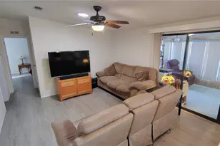 25039 Pine Hill, Leesburg, FL 34748 - Photo 13