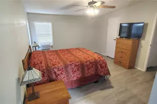 25039 Pine Hill, Leesburg, FL 34748 - Photo 21