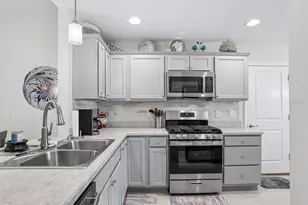 4515 Leschak Ln, The Villages, FL 32163 - Photo 11