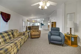 5229 Hartford Ln, Wildwood, FL 34785 - Photo 9