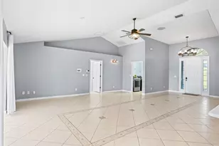 3924 Woodpecker Dr, Fruitland Park, FL 34731 - Photo 11
