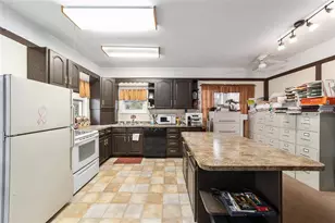 219 W McClendon St, Lady Lake, FL 32159 - Photo 31