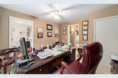 219 W McClendon Street, Lady Lake, FL 32159 - Photo 25