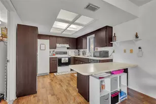 202 Bryan St, Eustis, FL 32726 - Photo 11