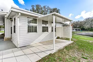 304 Ivanhoe Cir, Lady Lake, FL 32159 - Photo 43