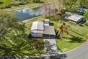 304 Ivanhoe Cir, Lady Lake, FL 32159 - Photo 53