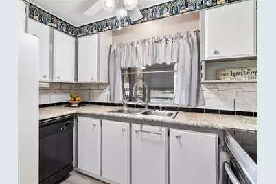 304 Ivanhoe Circle, Lady Lake, FL 32159 - Photo 17