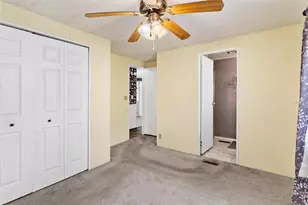 304 Ivanhoe Cir, Lady Lake, FL 32159 - Photo 23