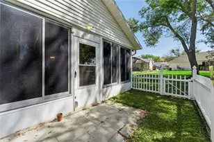 27217 Racquet Cir, Leesburg, FL 34748 - Photo 33