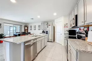 662 W Fairways View Dr, Beverly Hills, FL 34465 - Photo 7