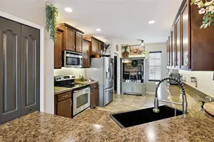 725 Black Eagle Dr, Groveland, FL 34736 - Photo 9