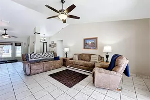 35234 Queens Way, Fruitland Park, FL 34731 - Photo 15