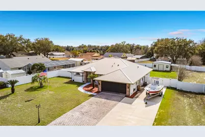 35234 Queens Way, Fruitland Park, FL 34731 - Photo 5