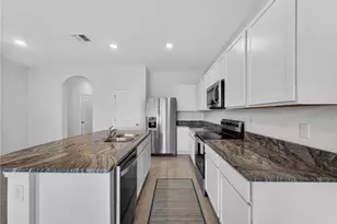 5214 Dragonfly Dr, Wildwood, FL 34785 - Photo 9