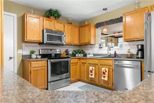 674 Camino Del Rey Dr, The Villages, FL 32159 - Photo 11