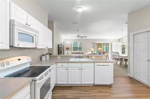 2672 Sandhill Ct, The Villages, FL 32162 - Photo 11