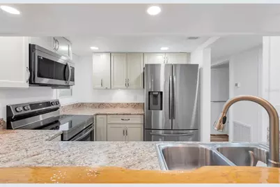 1051 S Highland Street #4B, Mount Dora, FL 32757 - Photo 7