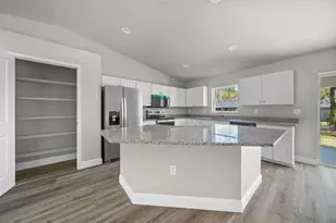 9927 N Athenia Dr, Citrus Springs, FL 34434 - Photo 13