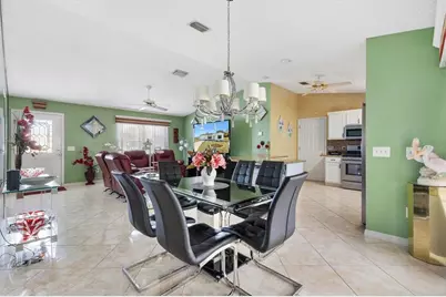 1611 Alhambra Way, The Villages, FL 32162 - Photo 5