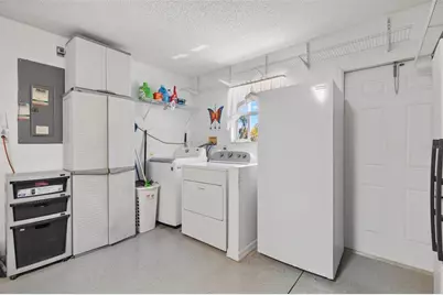 1611 Alhambra Way, The Villages, FL 32162 - Photo 15