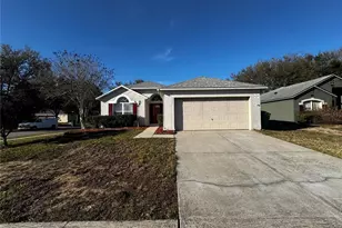 1043 Vanderbilt Dr, Eustis, FL 32726 - Photo 1