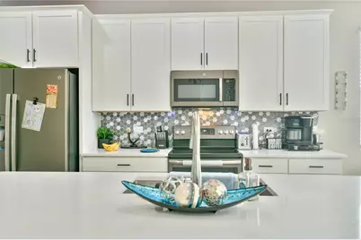 309 Irving Bend Drive, Groveland, FL 34736 - Photo 3