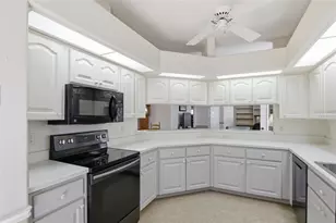 21850 Tartan St, Leesburg, FL 34748 - Photo 9