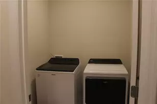 2917 Canary Ln, Tavares, FL 32778 - Photo 9