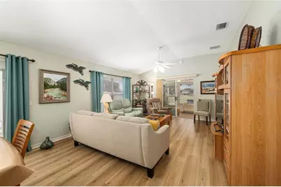 8702 SE 166th Birchbrook Loop, The Villages, FL 32162 - Photo 11