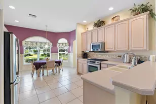 17648 SE 88th Covington Cir, The Villages, FL 32162 - Photo 9