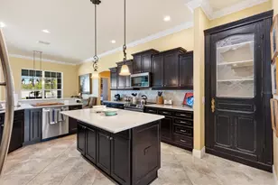 1365 Brier Creek Cir, The Villages, FL 32162 - Photo 11