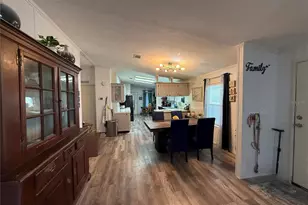 5255 Oxford Ct, Wildwood, FL 34785 - Photo 9