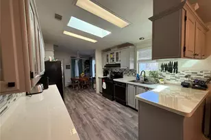 5255 Oxford Ct, Wildwood, FL 34785 - Photo 3